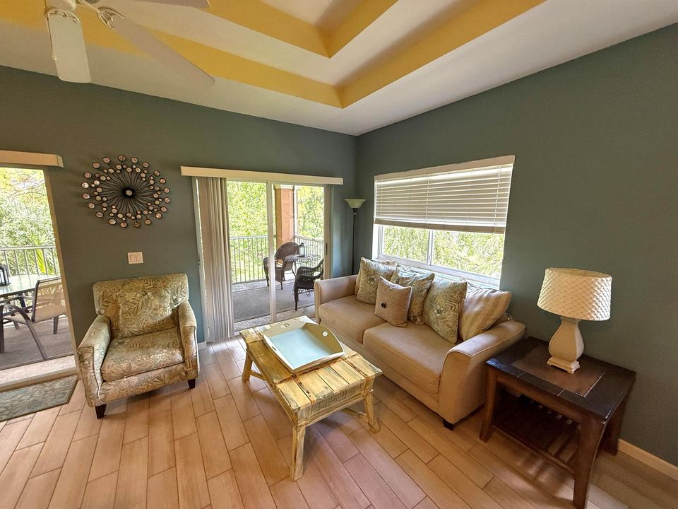 8247 Mulligan Cir side A