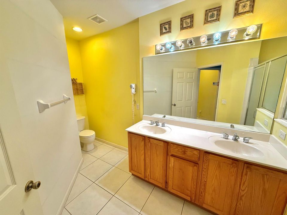 8247 Mulligan Cir side A