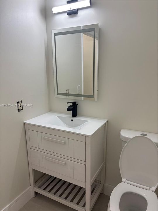 For Rent: $2,400 (3 beds, 2 baths, 1672 Square Feet)