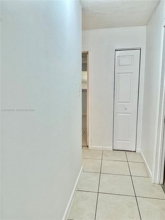 For Rent: $1,750 (2 beds, 1 baths, 1266 Square Feet)