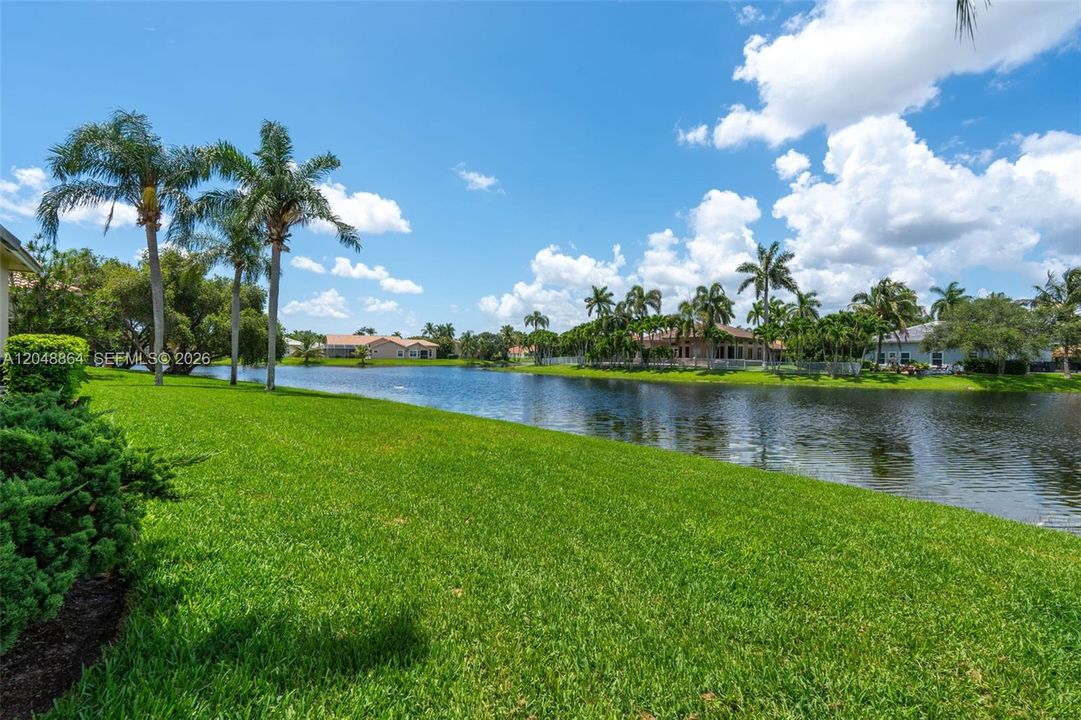 Active With Contract: $899,000 (4 beds, 3 baths, 2877 Square Feet)