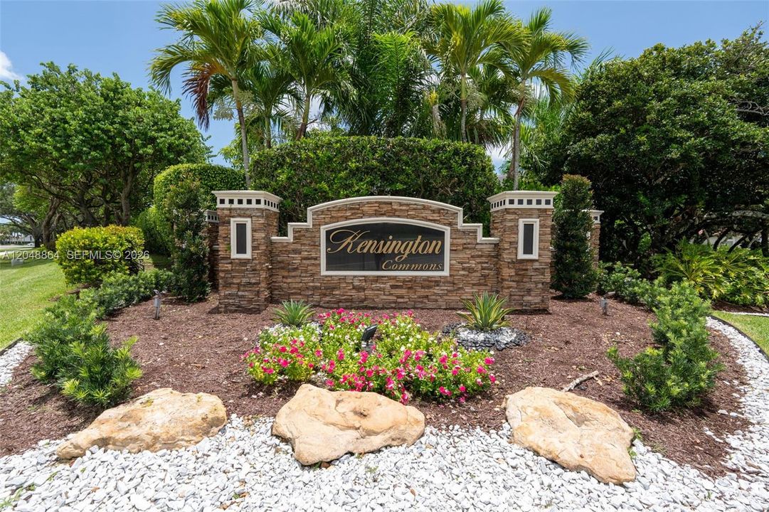 Active With Contract: $899,000 (4 beds, 3 baths, 2877 Square Feet)