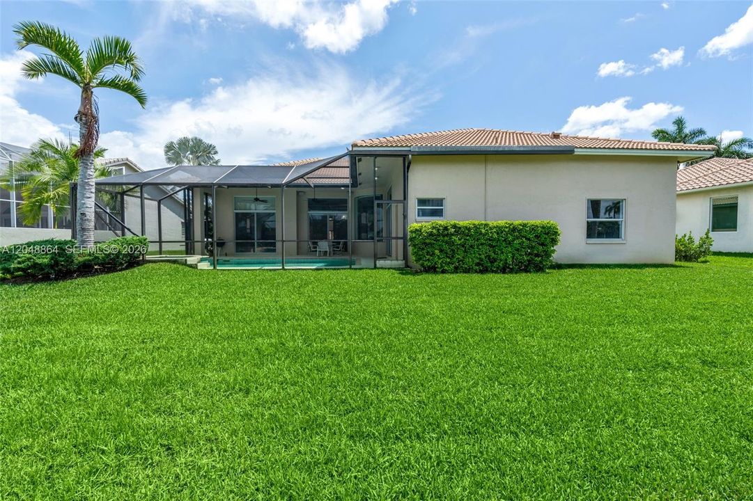 Active With Contract: $899,000 (4 beds, 3 baths, 2877 Square Feet)