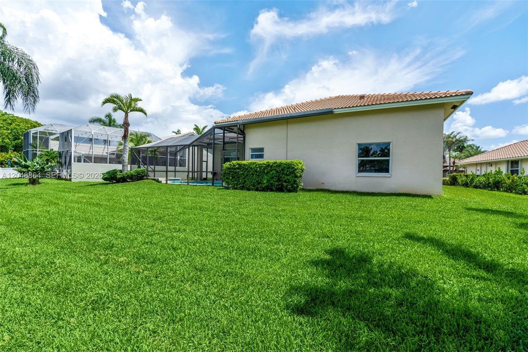 Active With Contract: $899,000 (4 beds, 3 baths, 2877 Square Feet)