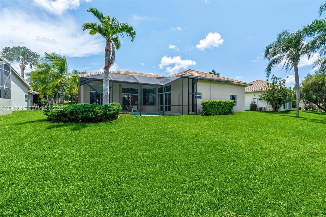 Active With Contract: $899,000 (4 beds, 3 baths, 2877 Square Feet)