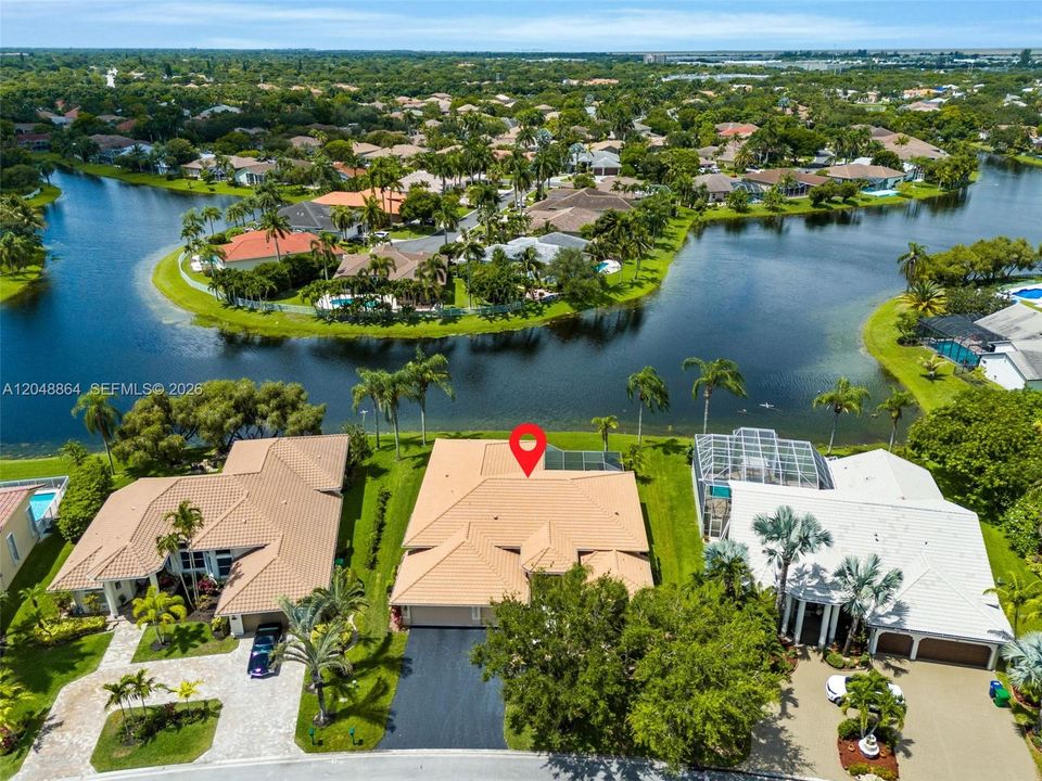 Active With Contract: $899,000 (4 beds, 3 baths, 2877 Square Feet)