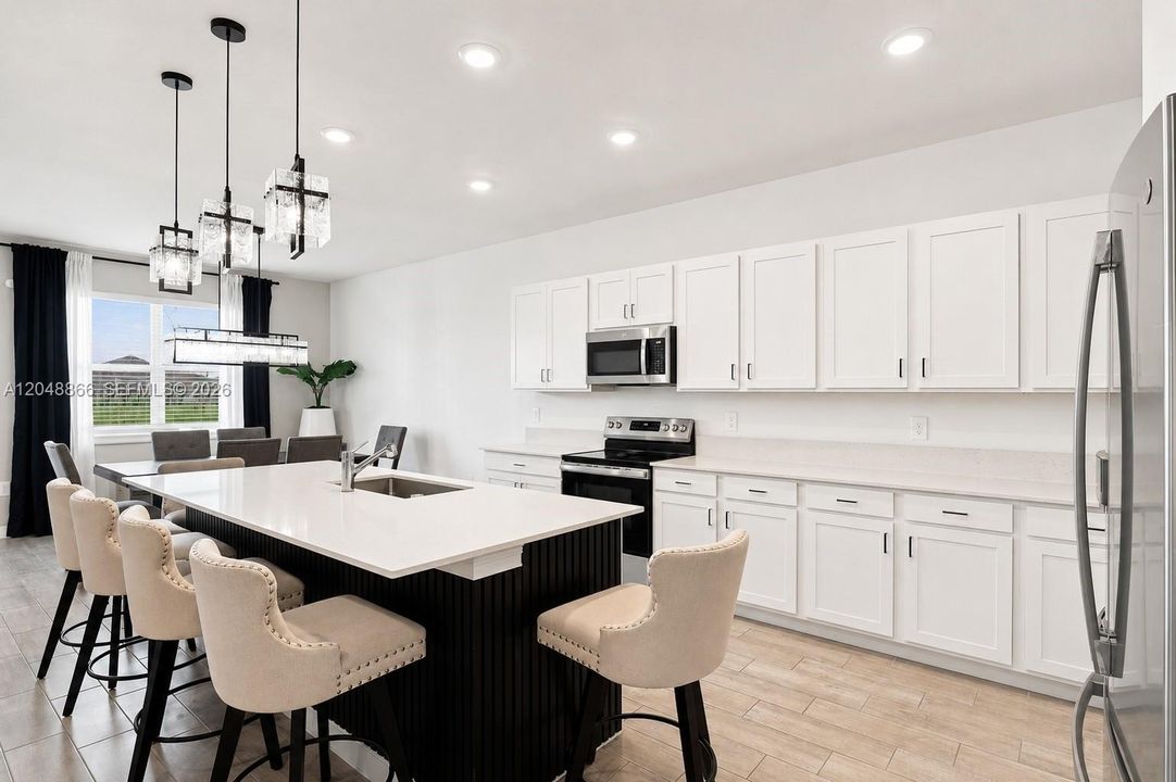 For Rent: $4,250 (5 beds, 3 baths, 3734 Square Feet)