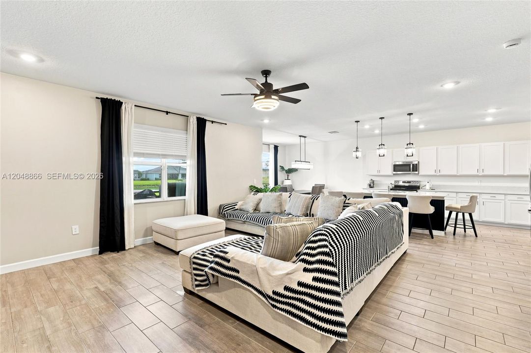 For Rent: $4,250 (5 beds, 3 baths, 3734 Square Feet)
