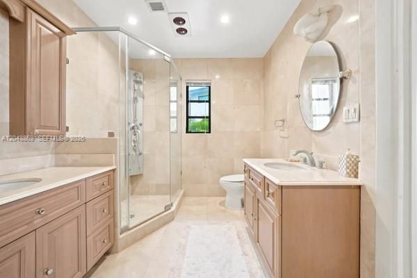 En Venta: $3,750,000 (4 camas, 4 baños, 2320 Pies cuadrados)