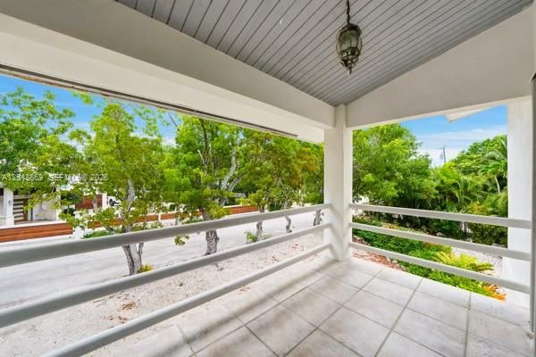 En Venta: $3,750,000 (4 camas, 4 baños, 2320 Pies cuadrados)