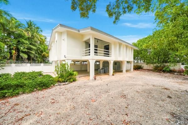 En Venta: $3,750,000 (4 camas, 4 baños, 2320 Pies cuadrados)
