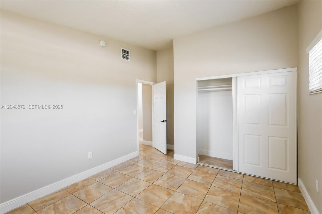 For Rent: $3,025 (4 beds, 2 baths, 1748 Square Feet)