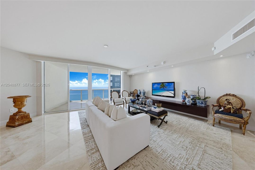 For Rent: $8,000 (2 beds, 2 baths, 1886 Square Feet)