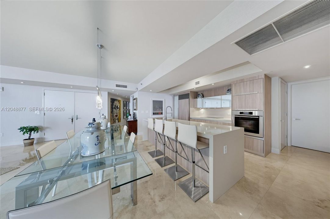 For Rent: $8,000 (2 beds, 2 baths, 1886 Square Feet)
