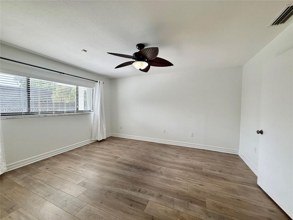 For Rent: $5,000 (4 beds, 2 baths, 2027 Square Feet)
