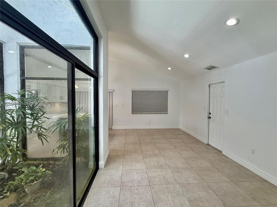 For Rent: $5,000 (4 beds, 2 baths, 2027 Square Feet)