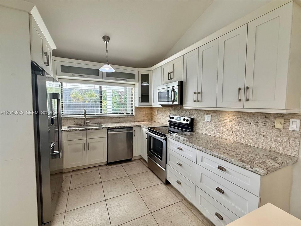 For Rent: $5,000 (4 beds, 2 baths, 2027 Square Feet)