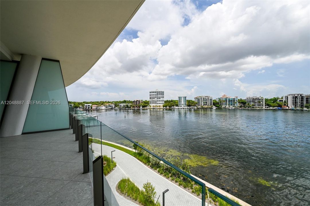For Sale: $6,950,000 (3 beds, 3 baths, 2503 Square Feet)