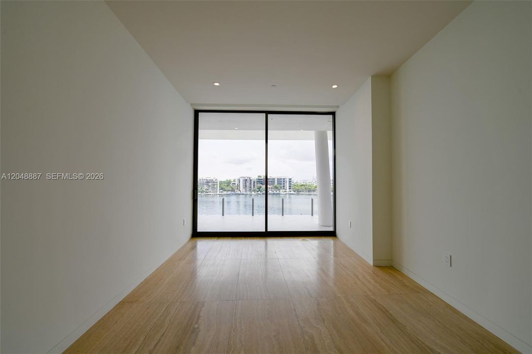 For Sale: $6,950,000 (3 beds, 3 baths, 2503 Square Feet)