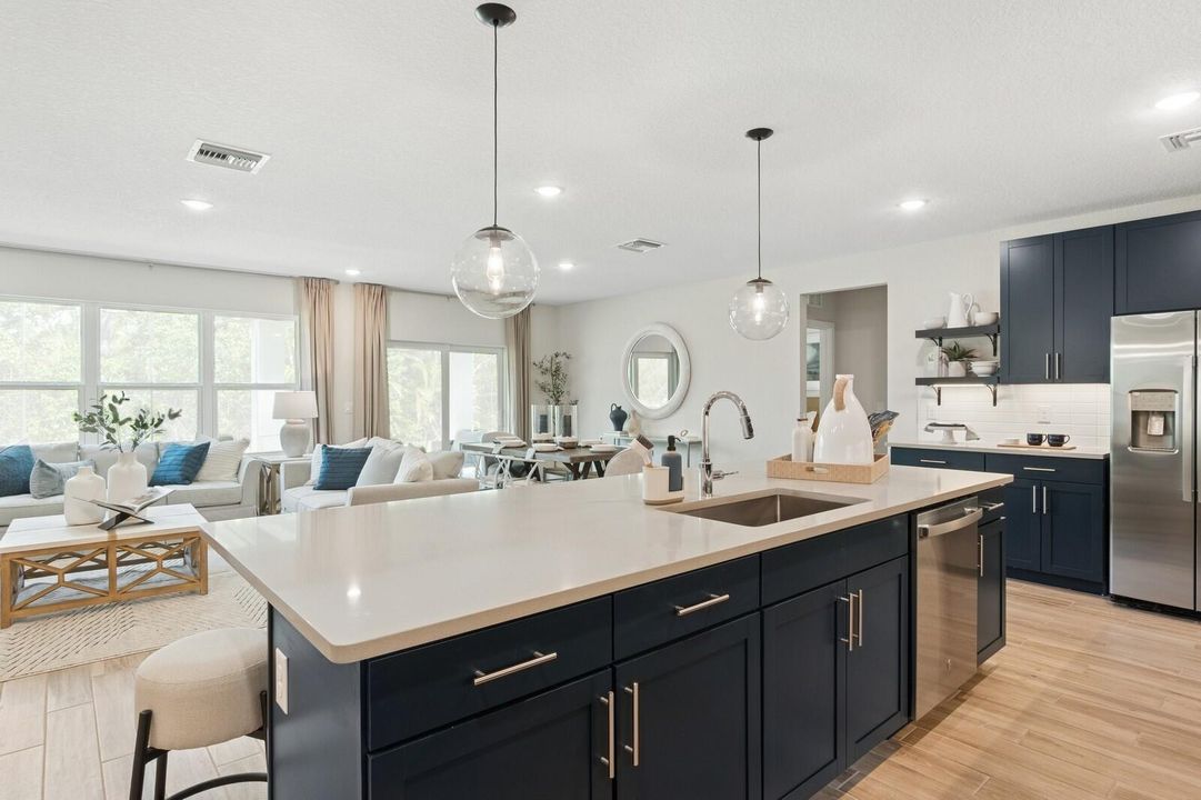 Kitchen & Dining Area