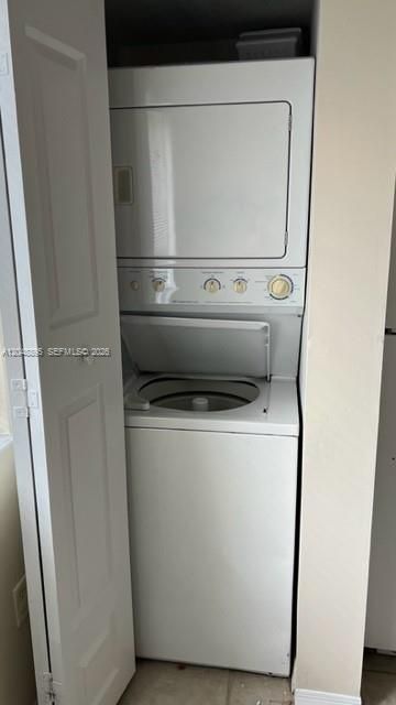 For Rent: $2,150 (2 beds, 2 baths, 970 Square Feet)