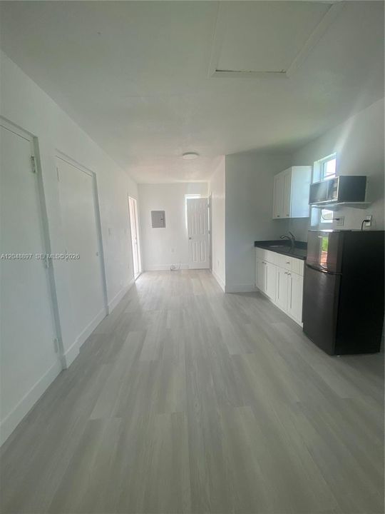 For Rent: $1,200 (0 beds, 1 baths, 0 Square Feet)