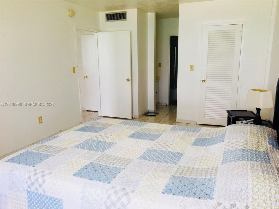 В аренду: $2,800 (1 спален, 1 ванн, 775 Квадратных фут)
