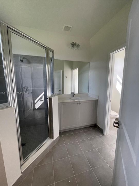В аренду: $2,500 (3 спален, 2 ванн, 0 Квадратных фут)