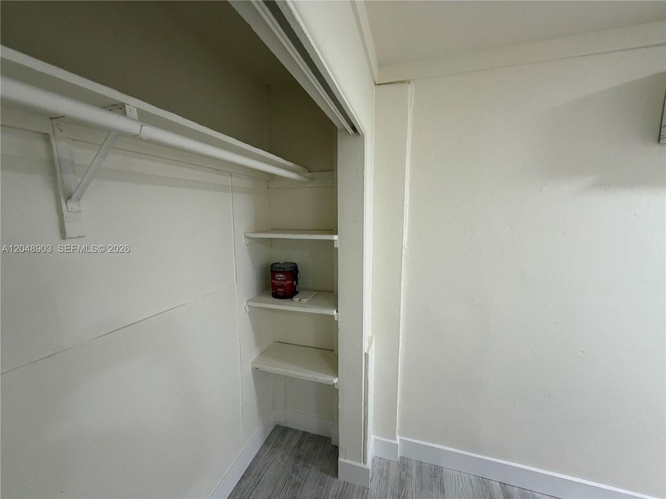 В аренду: $1,500 (0 спален, 1 ванн, 450 Квадратных фут)