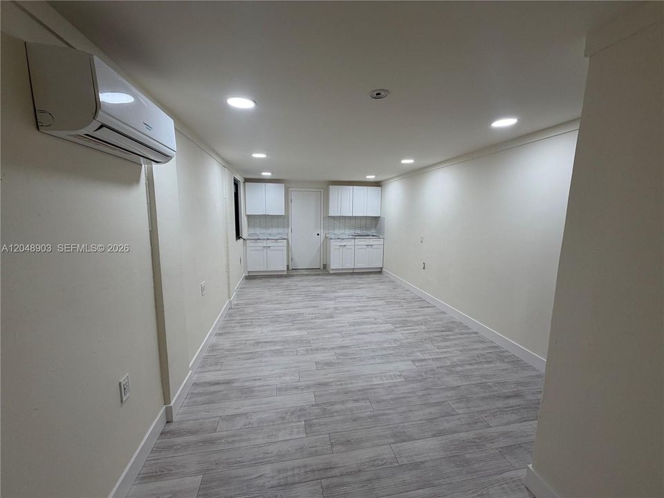 В аренду: $1,500 (0 спален, 1 ванн, 450 Квадратных фут)
