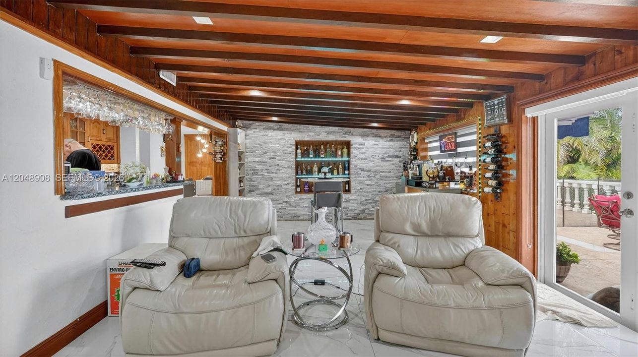 For Sale: $853,000 (5 beds, 3 baths, 2206 Square Feet)