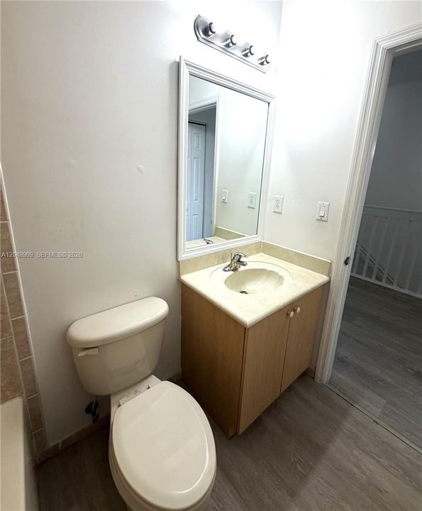 На продажу: $460,000 (3 спален, 2 ванн, 1613 Квадратных фут)