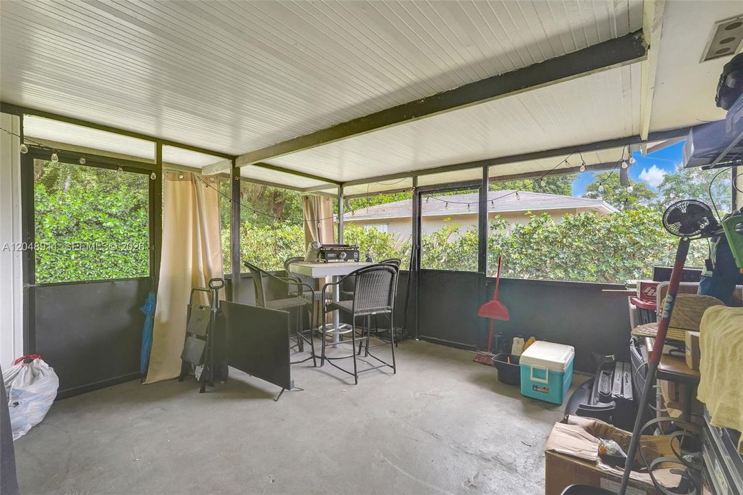 En Venta: $1,100,000 (4 camas, 4 baños, 2696 Pies cuadrados)