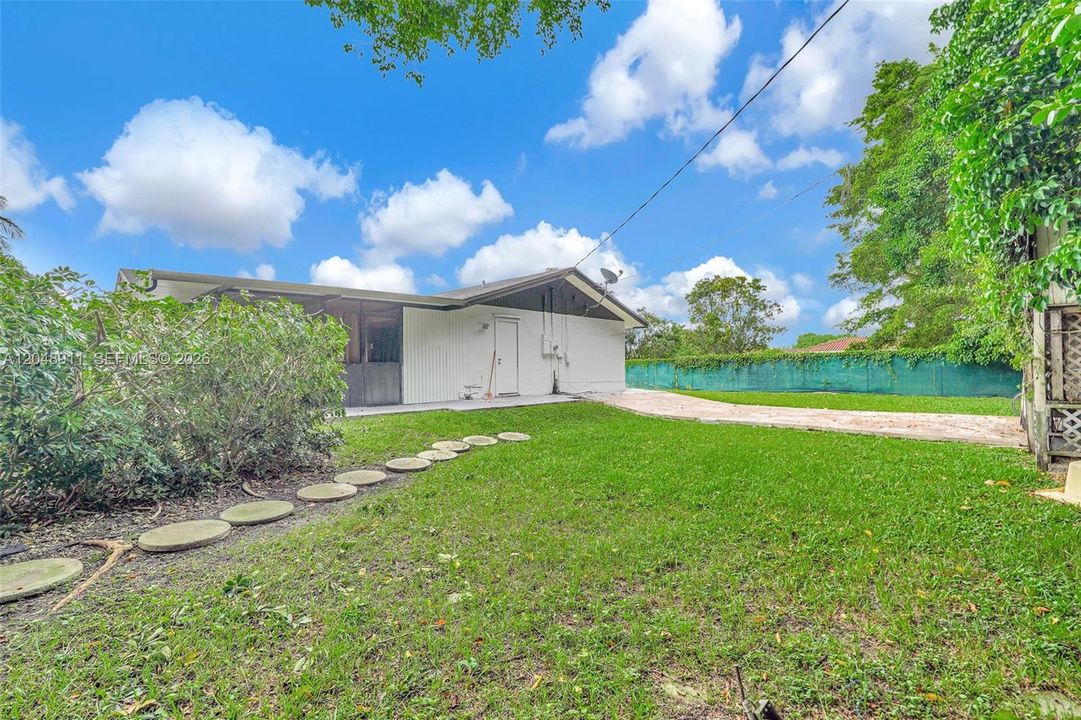 En Venta: $1,100,000 (4 camas, 4 baños, 2696 Pies cuadrados)