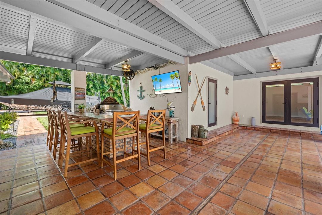 待售: $2,950,000 (5 贝兹, 3 浴室, 3057 平方英尺)
