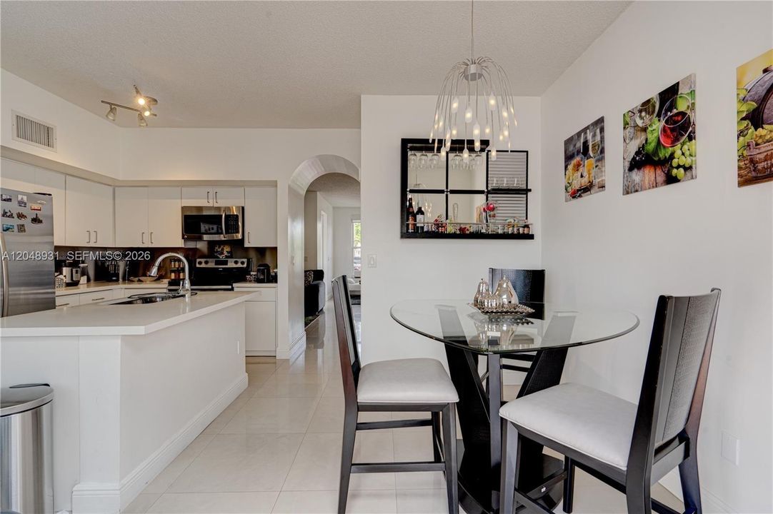 For Rent: $2,900 (3 beds, 2 baths, 1260 Square Feet)