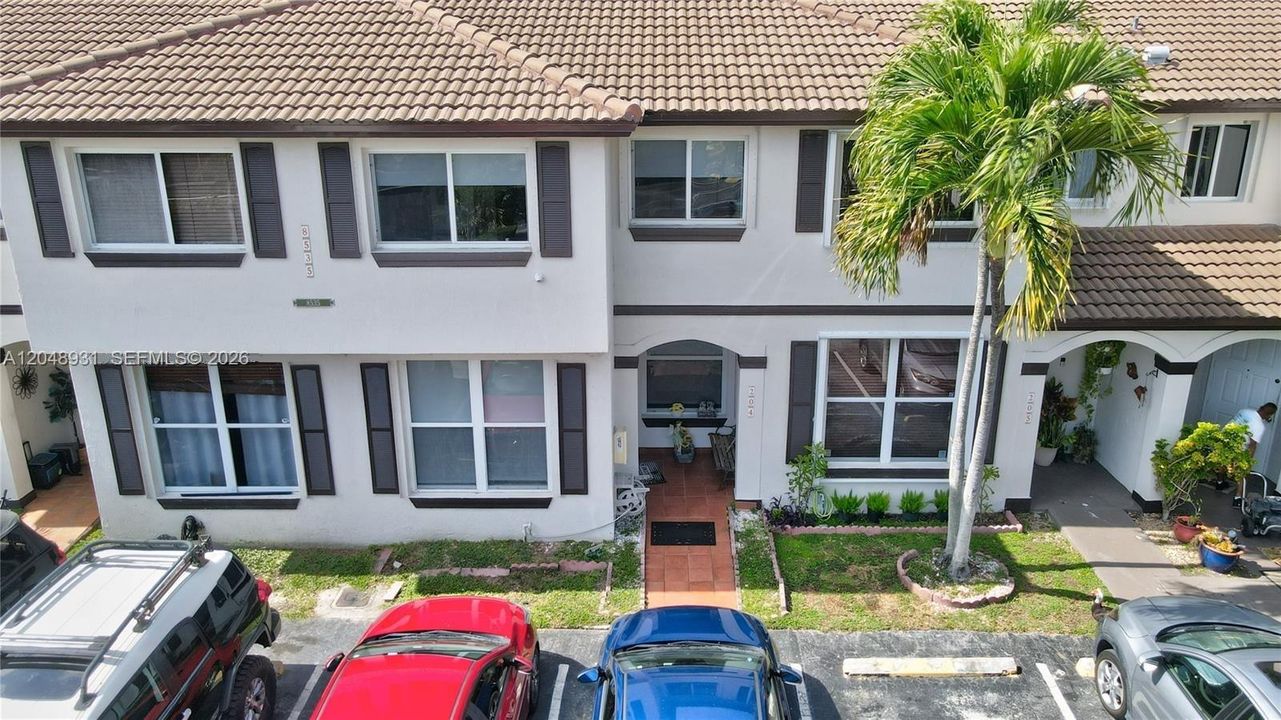 For Rent: $2,900 (3 beds, 2 baths, 1260 Square Feet)