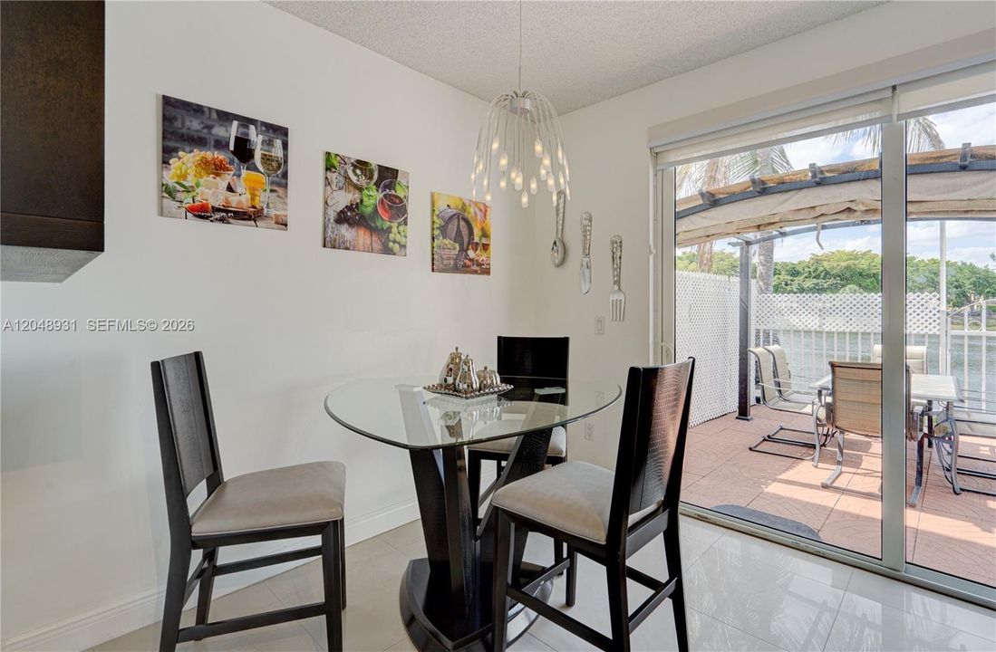 For Rent: $2,900 (3 beds, 2 baths, 1260 Square Feet)