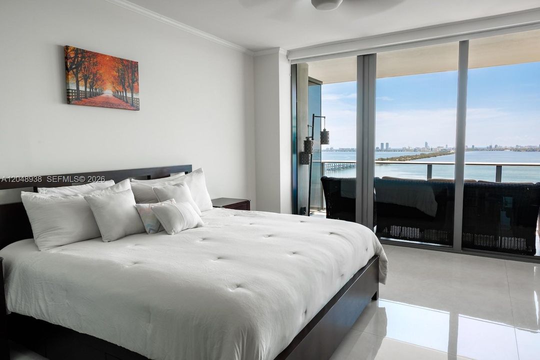 For Sale: $1,499,000 (3 beds, 3 baths, 1526 Square Feet)