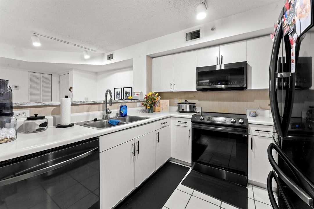 4812 N State Road 7 #205-16