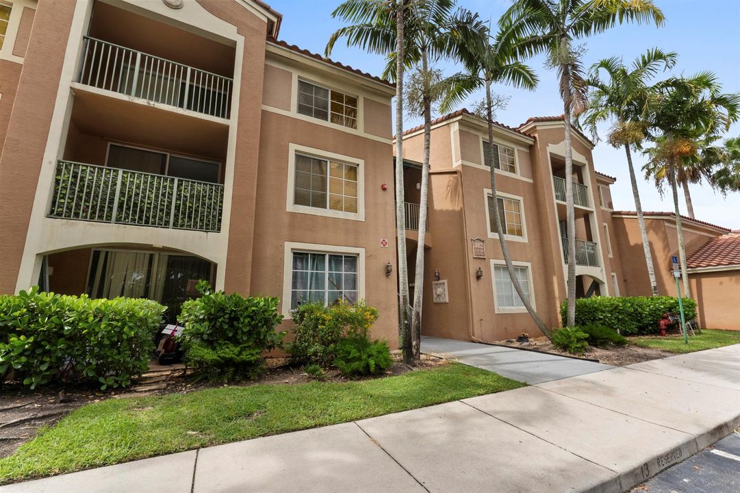 4812 N State Road 7 #205-42