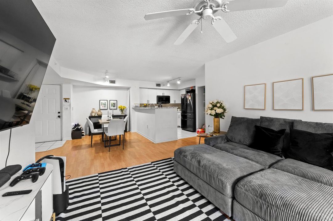 4812 N State Road 7 #205-7