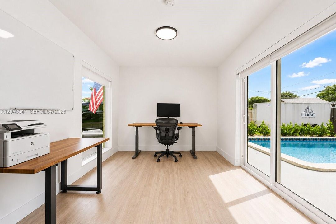 For Sale: $699,000 (3 beds, 2 baths, 1435 Square Feet)