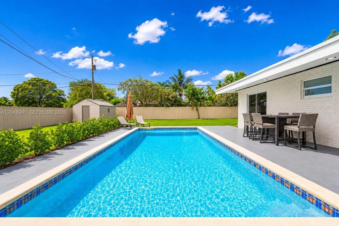 For Sale: $699,000 (3 beds, 2 baths, 1435 Square Feet)