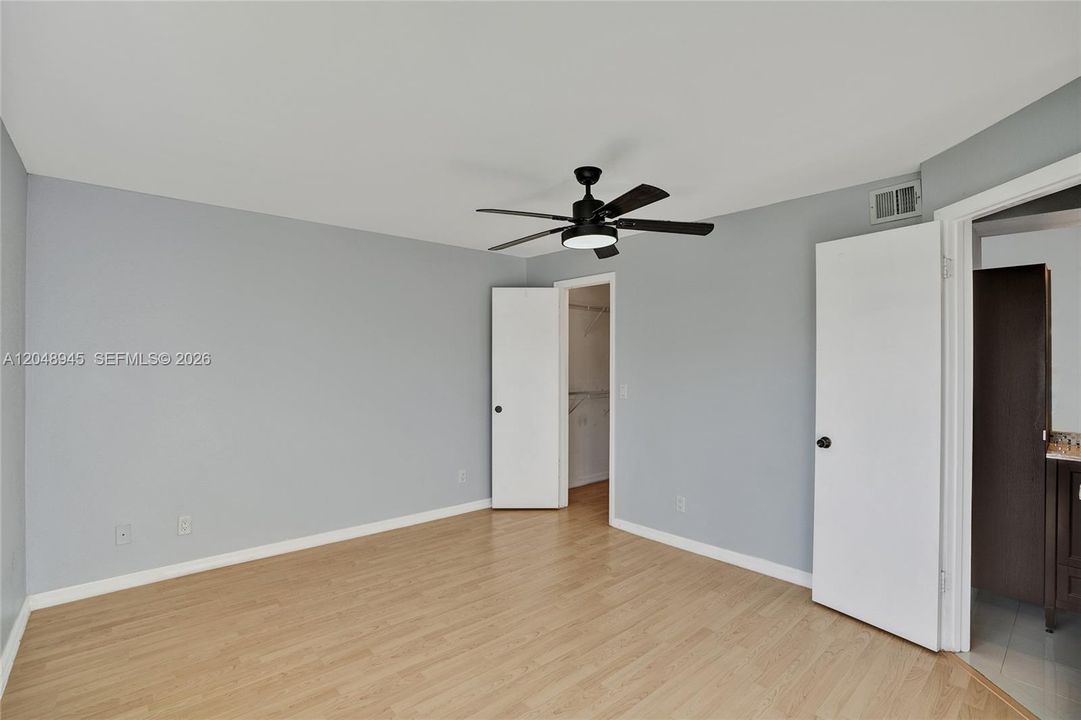 For Rent: $2,400 (2 beds, 2 baths, 1065 Square Feet)