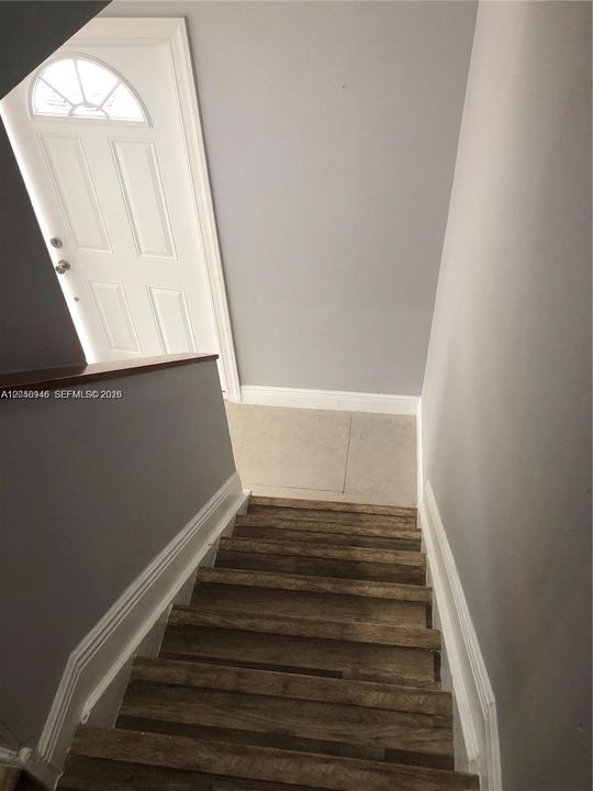 For Sale: $272,000 (3 beds, 1 baths, 1167 Square Feet)