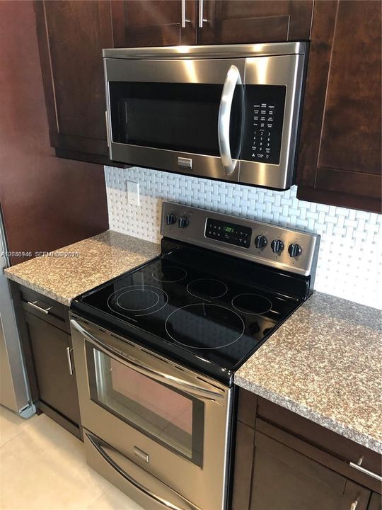 For Sale: $272,000 (3 beds, 1 baths, 1167 Square Feet)
