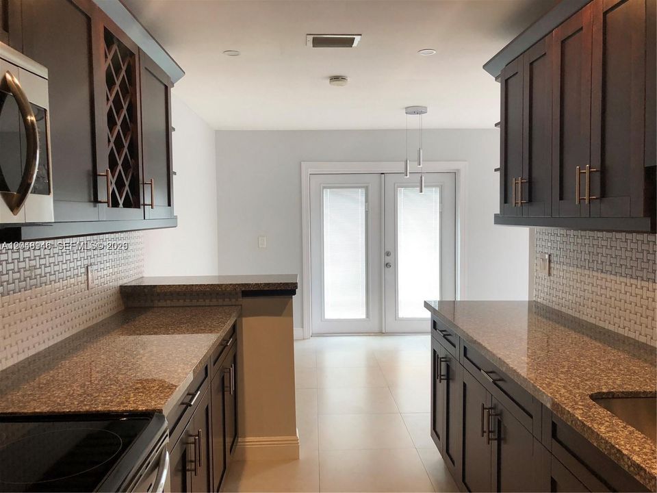 For Sale: $272,000 (3 beds, 1 baths, 1167 Square Feet)