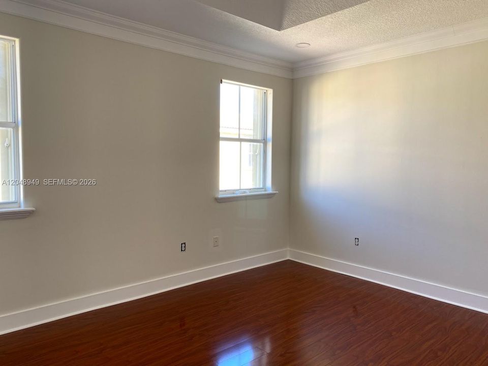 For Rent: $3,800 (3 beds, 2 baths, 1671 Square Feet)