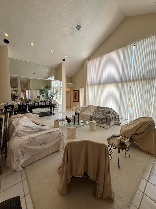 En Venta: $1,399,900 (3 camas, 2 baños, 3612 Pies cuadrados)